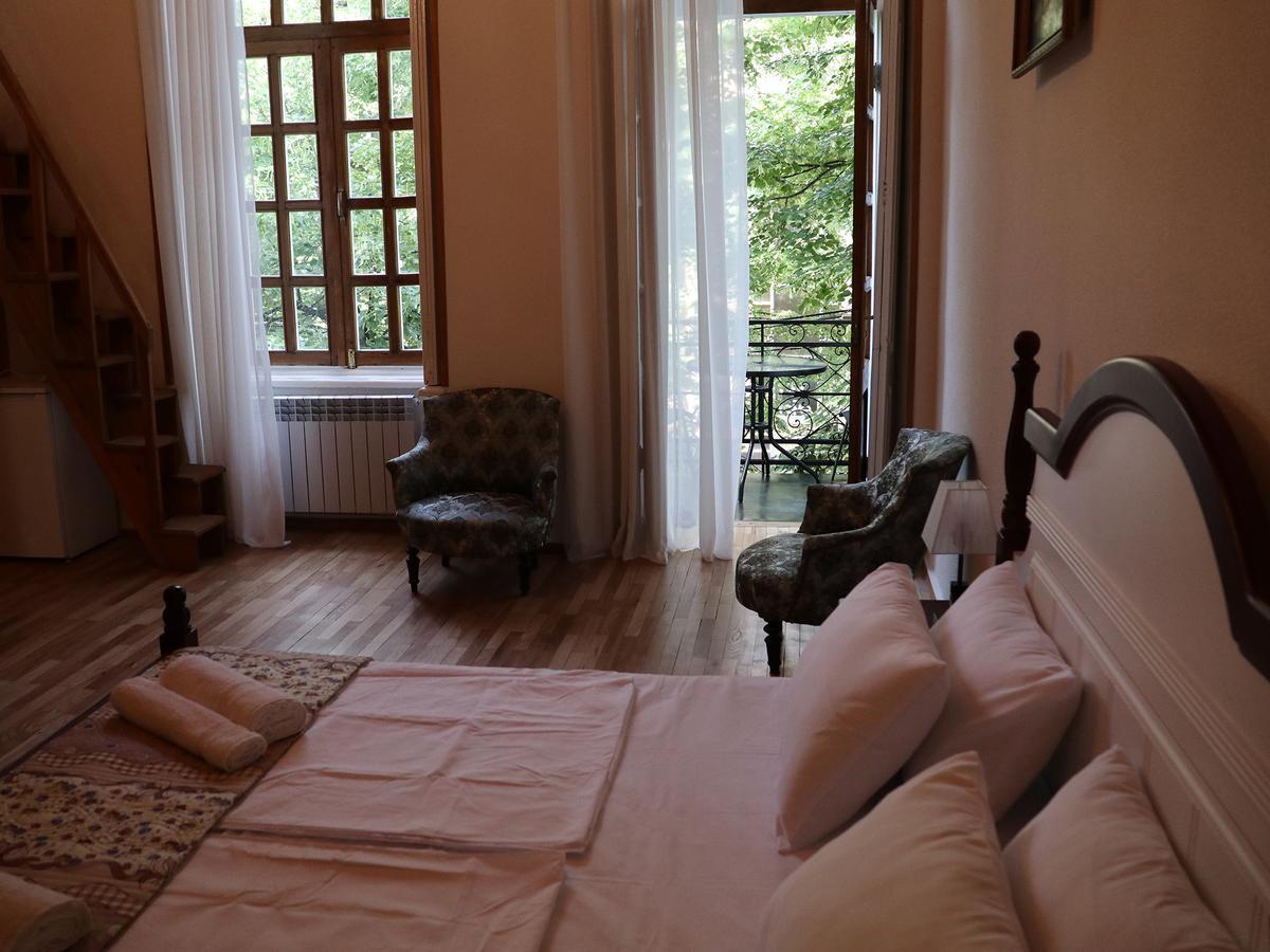 Liberty Apartment And Rooms Tbilisi Luaran gambar