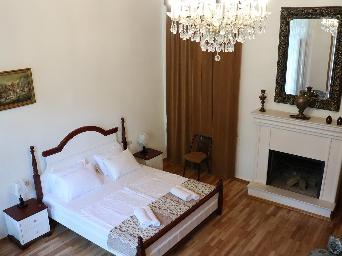 Liberty Apartment And Rooms Tbilisi Luaran gambar